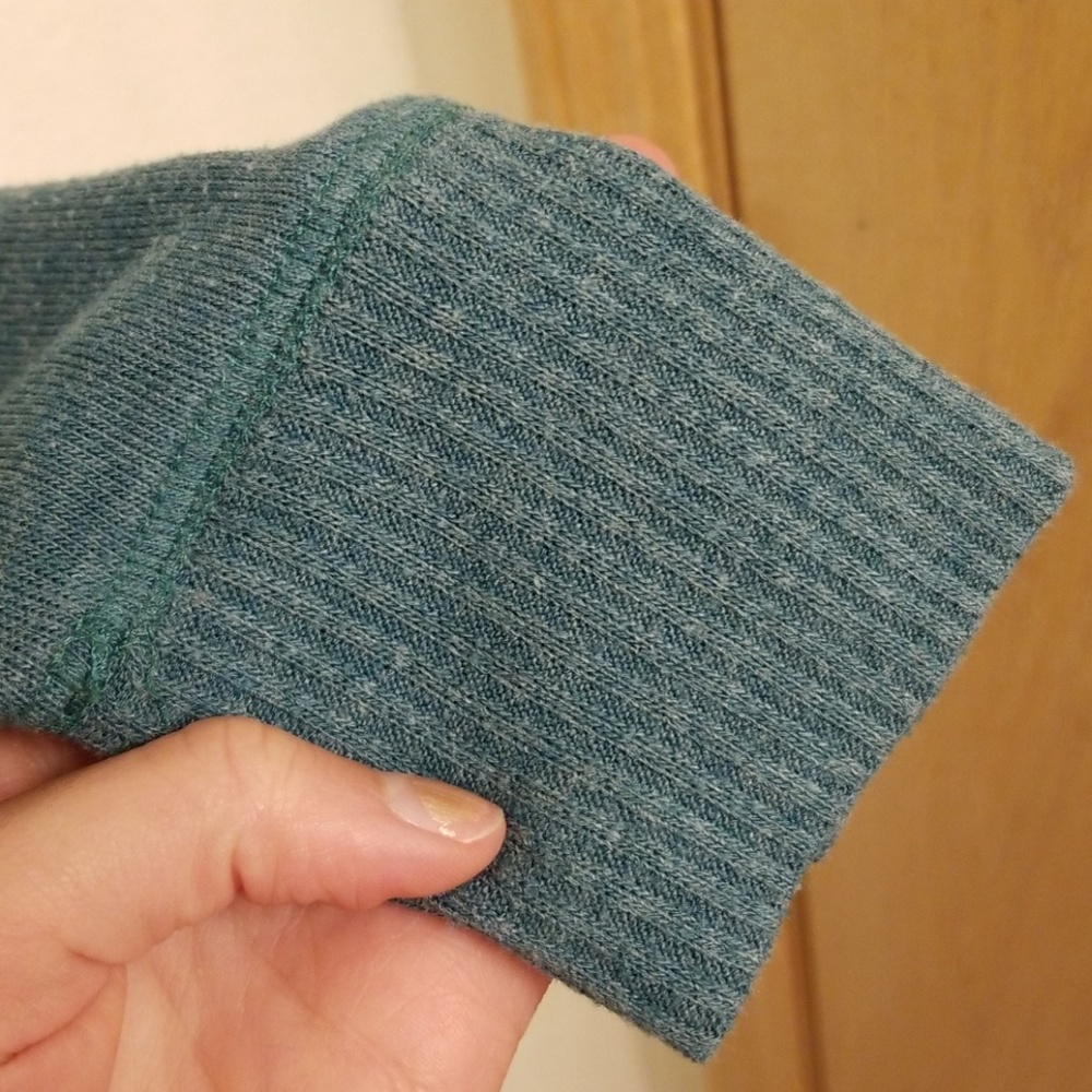 Sweater - Picture 5 of 5